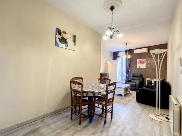 Immeuble à vendre MONTPELLIER (34) 254 m2 au sol -Comprenant un T1bis loué - un T3 libre - une remise de 100 m2 libre - un local commun