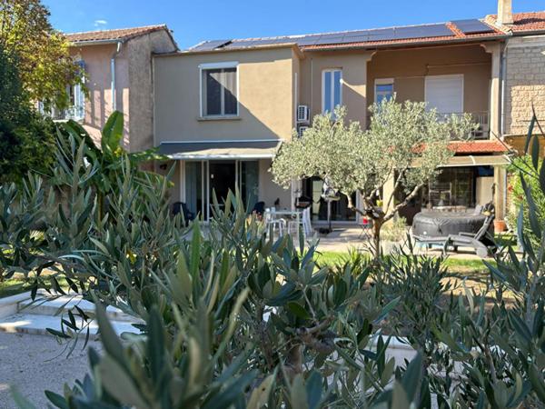 Maison de charme proche des commerces