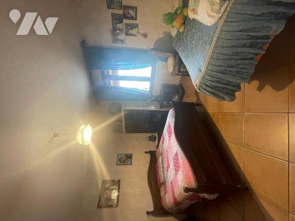 Dans un quartier calme,  villa de plain-pied d'une surface habitable de 95m².
Terrain  602m²