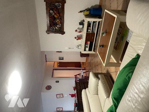 Dans un quartier calme,  villa de plain-pied d'une surface habitable de 95m².
Terrain  602m²