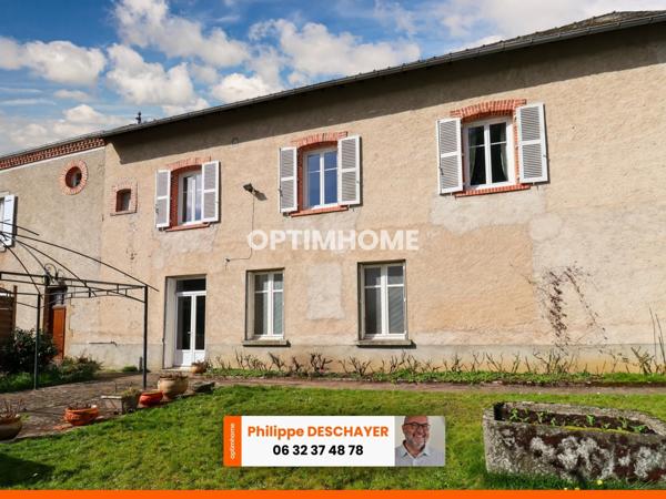 Maison Familiale de Caractère de 265 m² - 10 pièces - 5 chambres - 1 Garage - terrain 1617 m² - MAGNAC LAVAL (87)