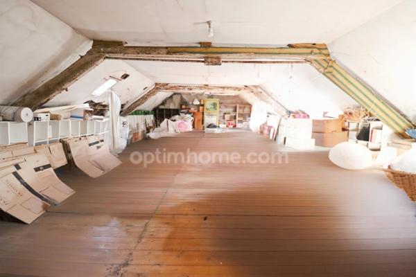 Maison Familiale de Caractère de 265 m² - 10 pièces - 5 chambres - 1 Garage - terrain 1617 m² - MAGNAC LAVAL (87)