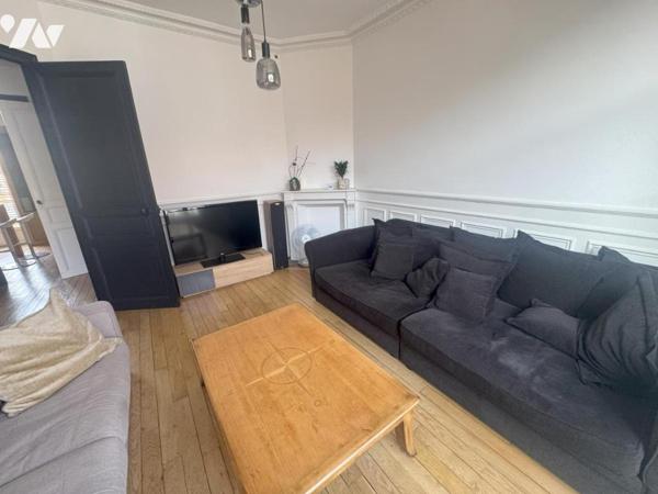 BEL IMMEUBLE DE CENTRE VILLE RENOVE