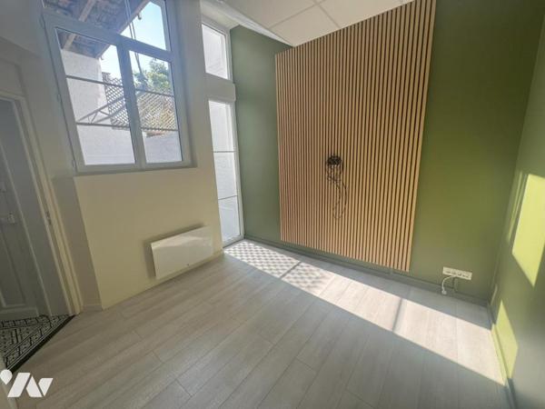 BEL IMMEUBLE DE CENTRE VILLE RENOVE