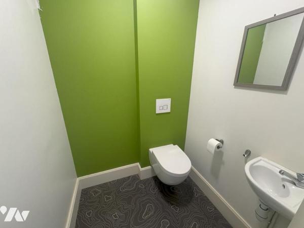 BEL IMMEUBLE DE CENTRE VILLE RENOVE