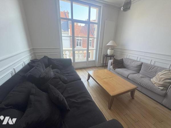 BEL IMMEUBLE DE CENTRE VILLE RENOVE