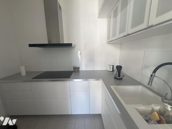 BEL IMMEUBLE DE CENTRE VILLE RENOVE