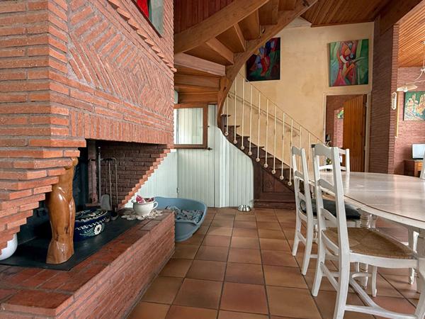 Maison de ville avec extérieur, garage et atelier ? Nérac centre