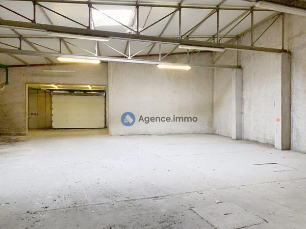 À vendre - Immeuble 542 m² situé à Château-la-Vallière (37330)