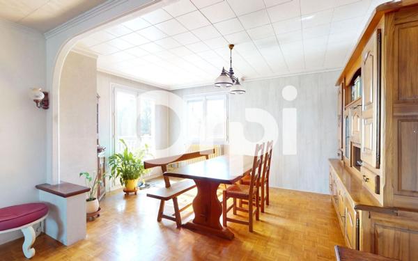 Appartement à vendre    5 pièces • 121,40 m2 Bron