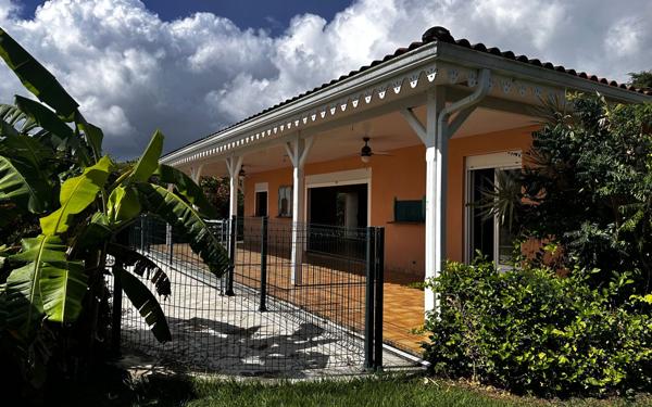 Maison à vendre    5 pièces •  Le Diamant