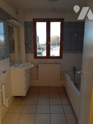 15590
A PLOMBIERES LES BAINS (88370) 63 rue du Parc