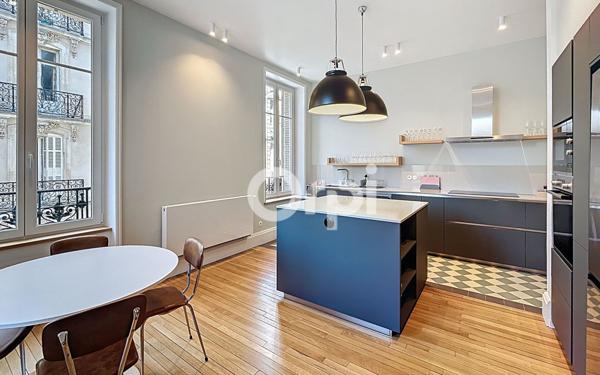 Appartement à vendre    5 pièces • 155 m2 Nancy