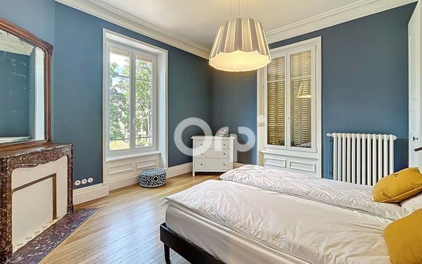 Appartement à vendre    5 pièces • 155 m2 Nancy