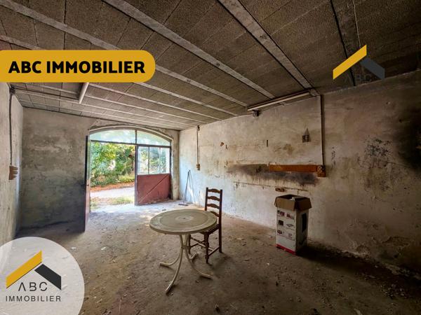 MAS DE CARACTÈRE À RÉNOVER - 110 M2