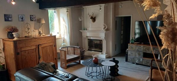 Maison Coup de Coeur ? Lézigné? 3 Chambres