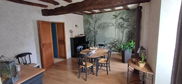 Maison Coup de Coeur ? Lézigné? 3 Chambres