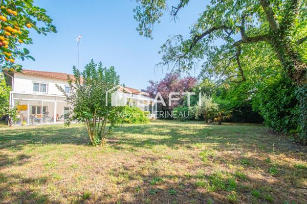 Maison T6 de 174m2 et garage sur parcelle de 1000m2