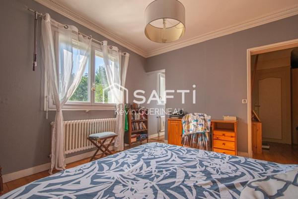 Maison T6 de 174m2 et garage sur parcelle de 1000m2