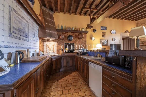 A vendre Beau logis du 16ieme, entiérement rénové