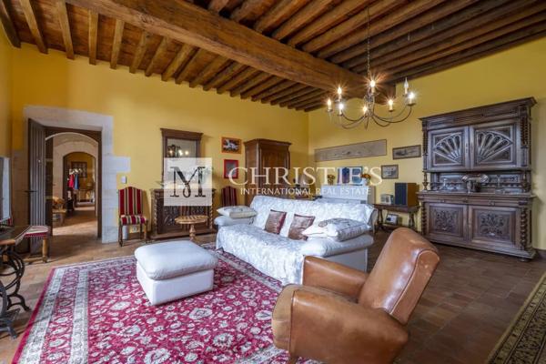 A vendre Beau logis du 16ieme, entiérement rénové