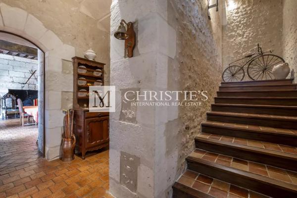 A vendre Beau logis du 16ieme, entiérement rénové