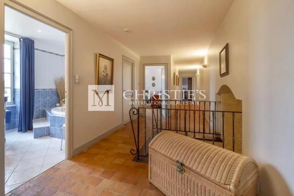 A vendre Beau logis du 16ieme, entiérement rénové