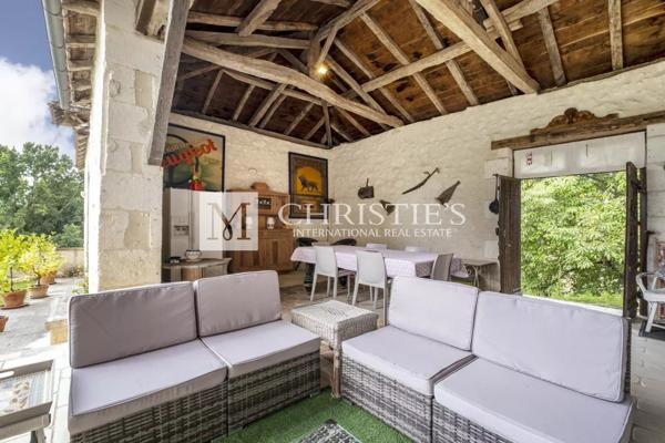 A vendre Beau logis du 16ieme, entiérement rénové