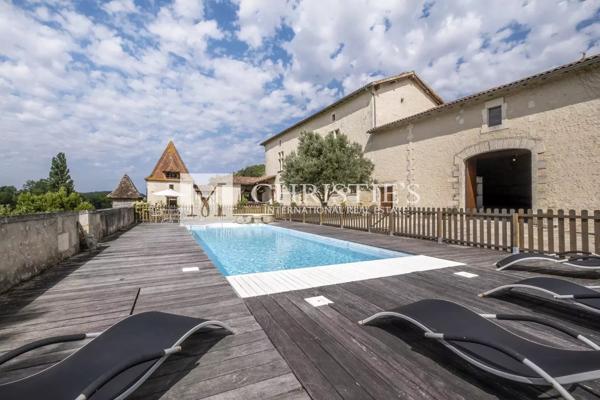 A vendre Beau logis du 16ieme, entiérement rénové