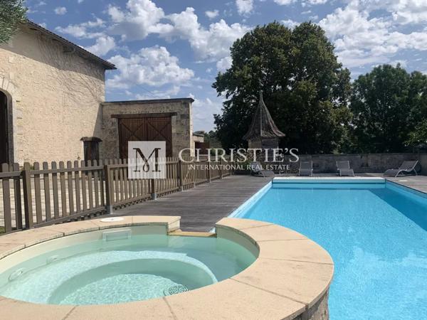 A vendre Beau logis du 16ieme, entiérement rénové