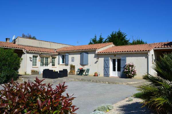 VILLA AVEC JARDIN ET PISCINE A PALAJA