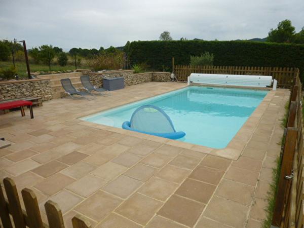 VILLA AVEC JARDIN ET PISCINE A PALAJA