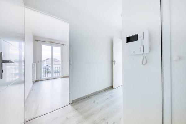 Appartement Emerainville 2 pièce(s) 43.5 m2