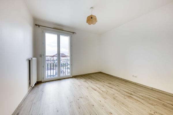 Appartement Emerainville 2 pièce(s) 43.5 m2