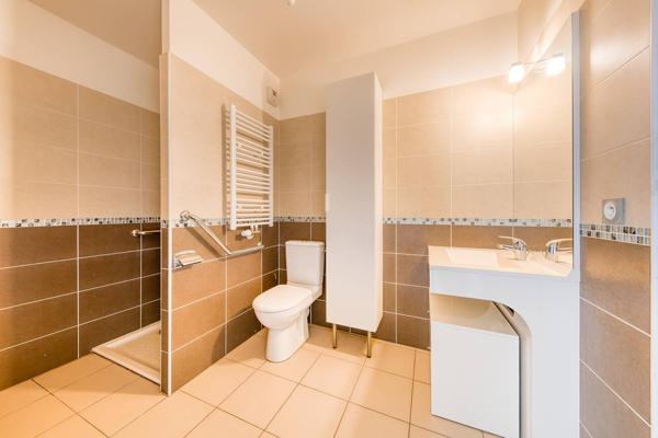 Appartement Emerainville 2 pièce(s) 43.5 m2