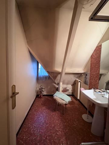 À vendre - Maison individuelle, 8 pièces située à Saint-Maur-des-Fossés (94100)