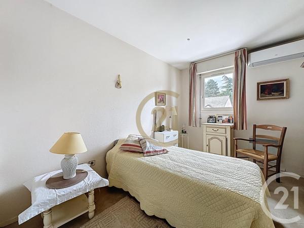 Appartement à vendre  2 pièces - 44,83 m2 LE CHESNAY - 78