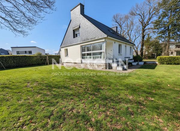 Maison familiale de 174 m² avec partie louée, située dans le bourg de Sulniac