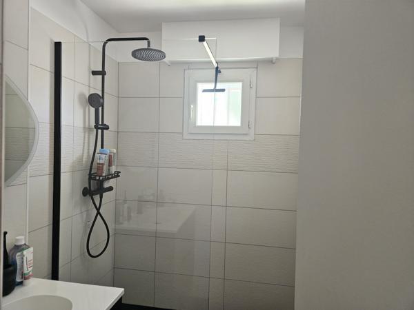 Appartement
         4 pièces
        - 82 m² Exclusivité 348 000 € *