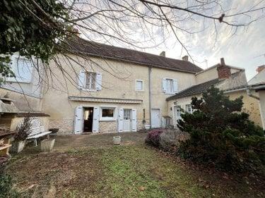 Fermette à vendre à Le Pont-Chrétien-Chabenet dans l'Indre (36800), ref : JA/796