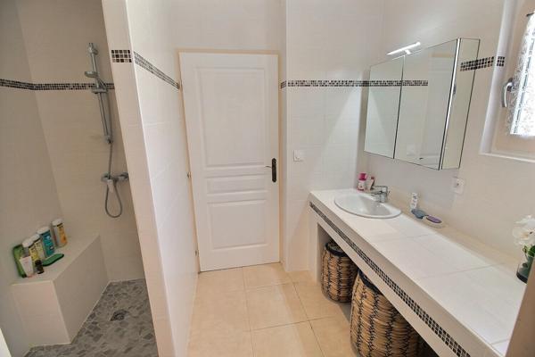 CABESTANY Villa 200 m² avec T2 indépendant, piscine et terrain arboré