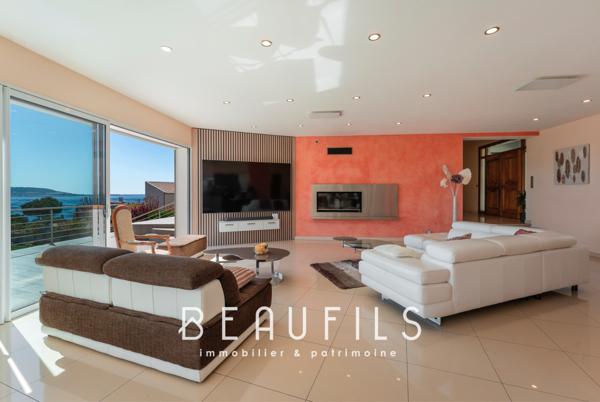 Sète (34200) Exclusivité - VILLA 462 m2 - Terrain 3000 m2 - Garage 110 m2 - Piscine