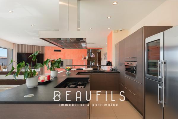 Sète (34200) Exclusivité - VILLA 462 m2 - Terrain 3000 m2 - Garage 110 m2 - Piscine