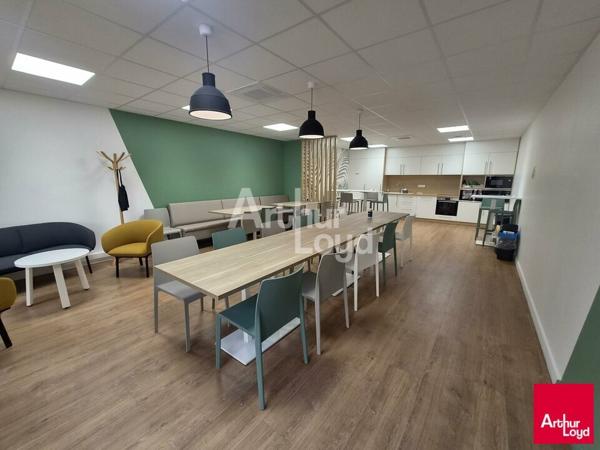 ANGERS OUEST BUREAUX DE 163 m² à louer situés en rez-de-chaussée