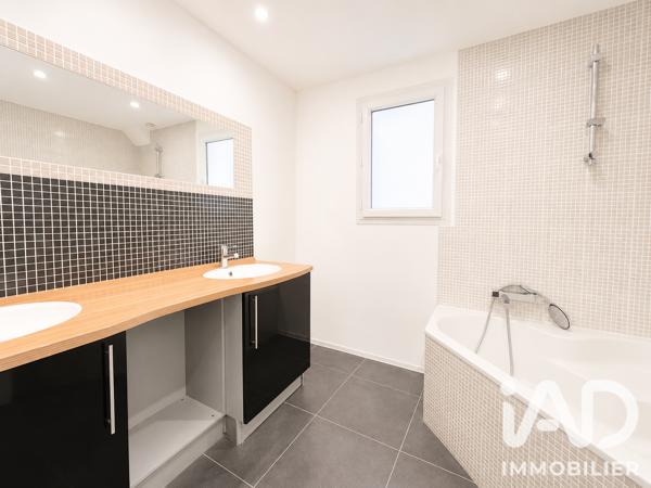 Maison à vendre 6 pièces 153 m² Lattes
