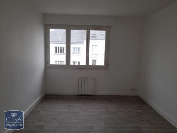 Appartement à louer 1 pièce 27.15m² Saint-Nazaire (44600)