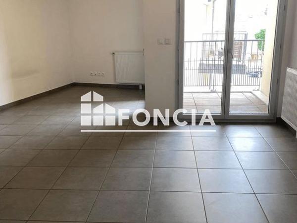 Location Studio 34.65 m² - 81 AVENUE JEAN JAURES Mantes La Ville 78711