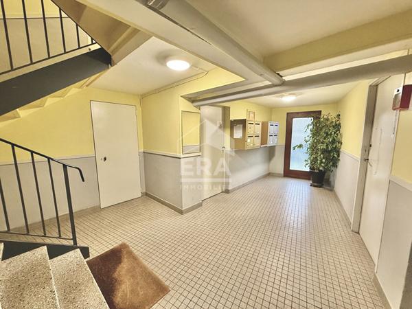 Appartement Saint Jean De La Ruelle 3  ou 4 pièce(s), surface 68m².