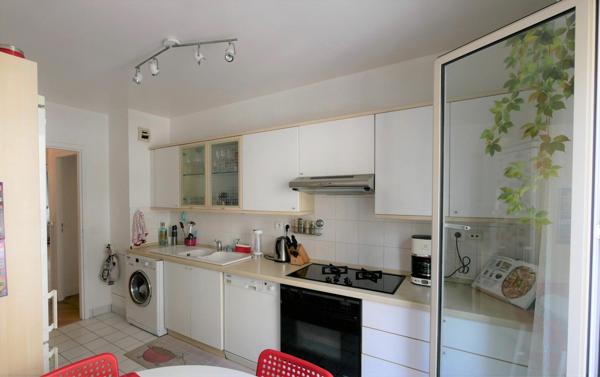 Appartement à louer    3 pièces • 89,03 m2 Lyon 6