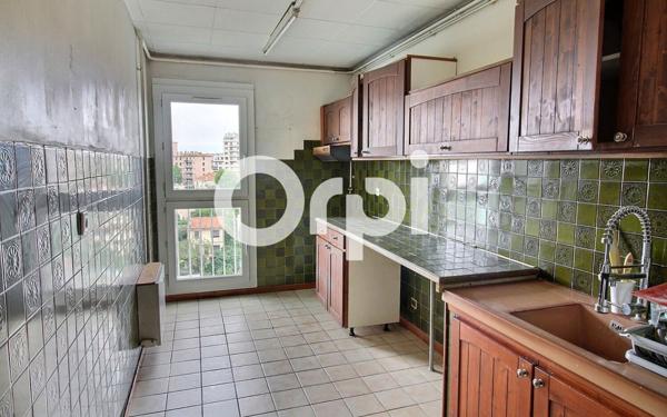 Appartement à vendre    5 pièces • 94,50 m2 Marseille 13